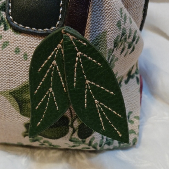 Floral Canvas Stone Mountain Handbag with Green Accents - Picture 13 of 16
